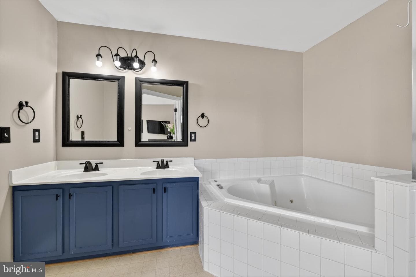 539 Tuliptree Square NE photo 20
