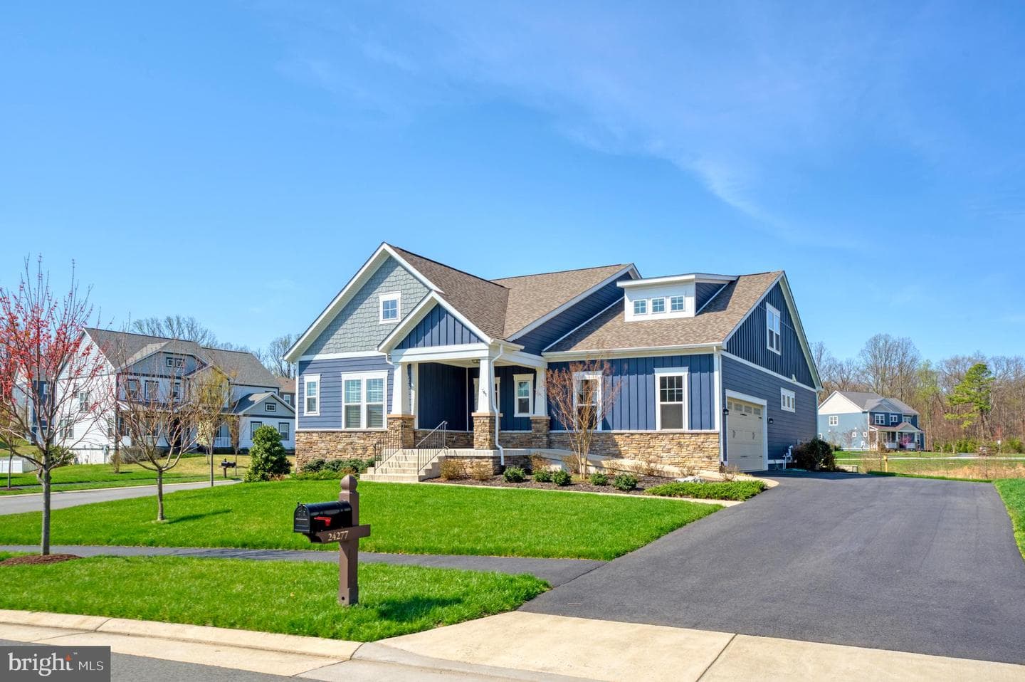 24277 Grayleaf Willow Place photo 2