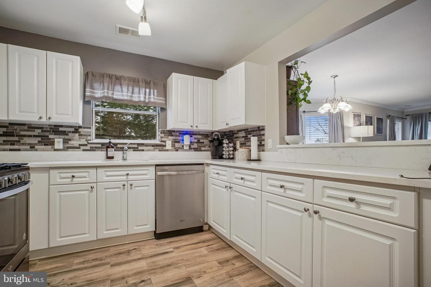 20585 Snowshoe Square #201 photo 19