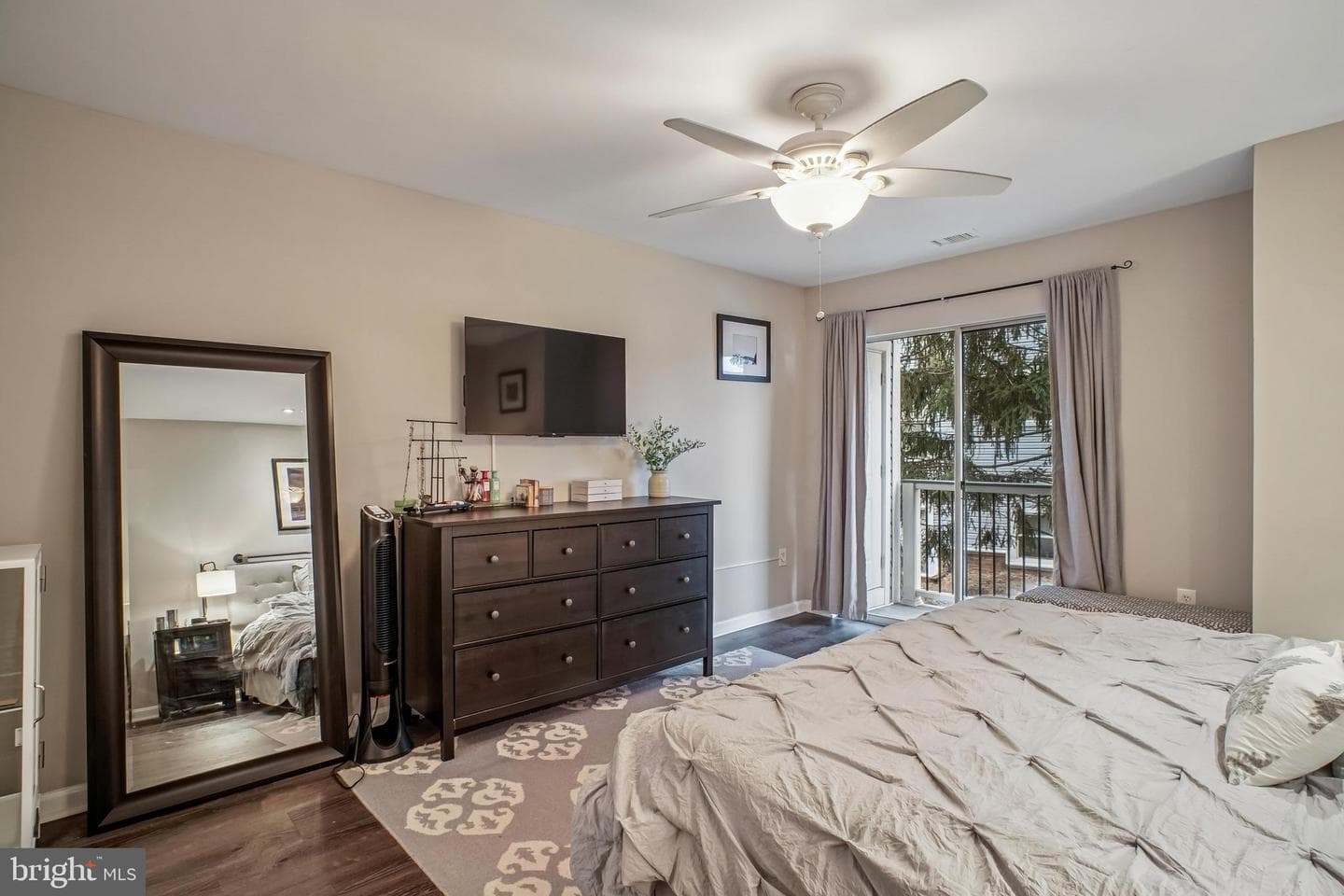 20585 Snowshoe Square #201 photo 22