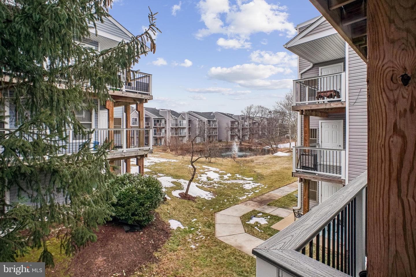 20585 Snowshoe Square #201 photo 27