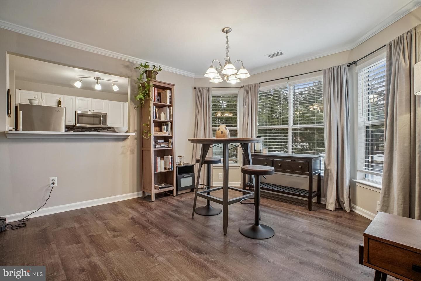 20585 Snowshoe Square #201 photo 6