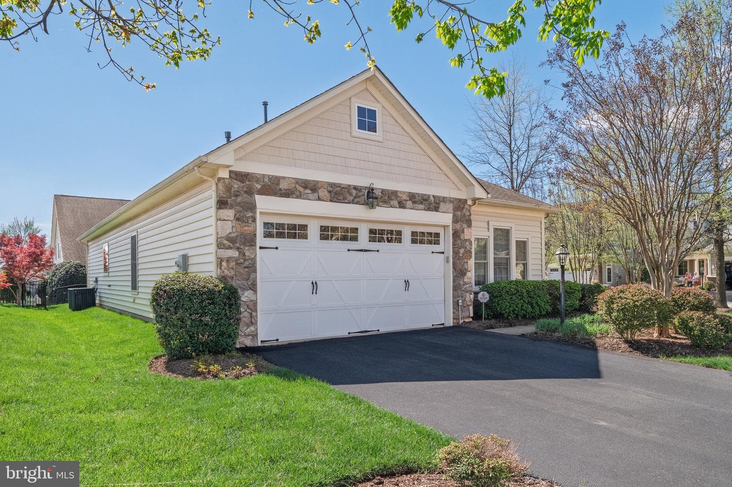 44345 Sunset Maple Drive photo 2
