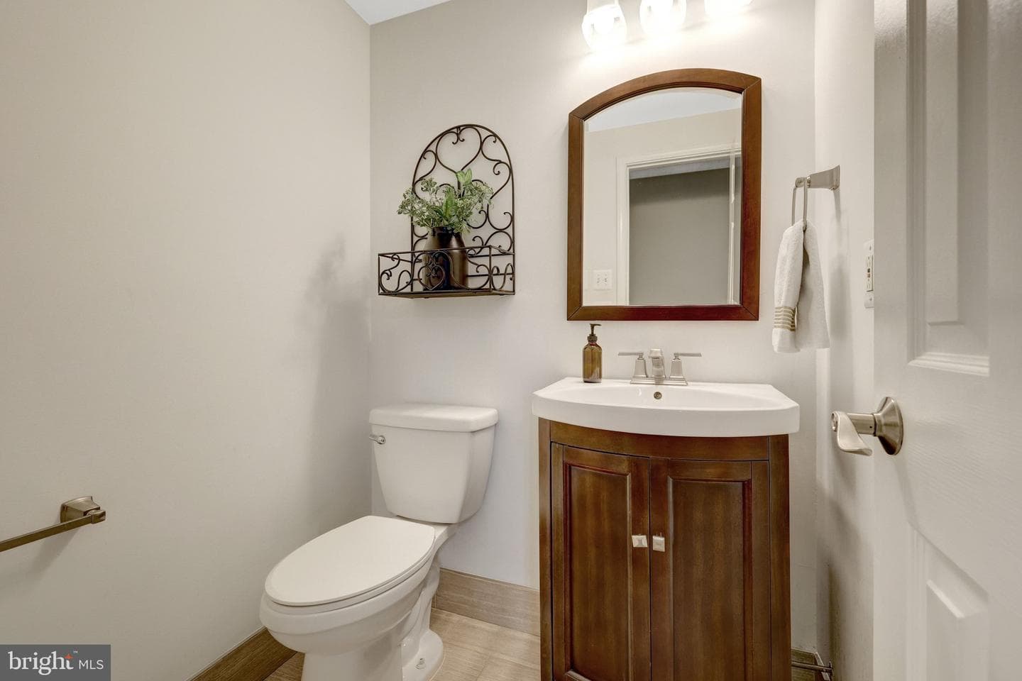 406 Blue Ridge Avenue NE photo 11