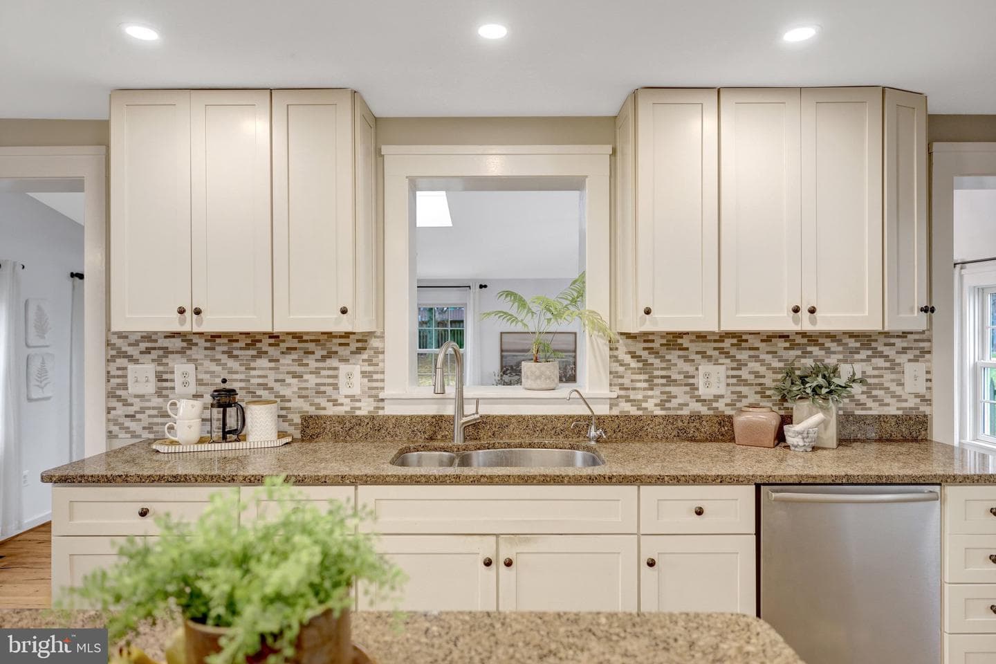 406 Blue Ridge Avenue NE photo 18