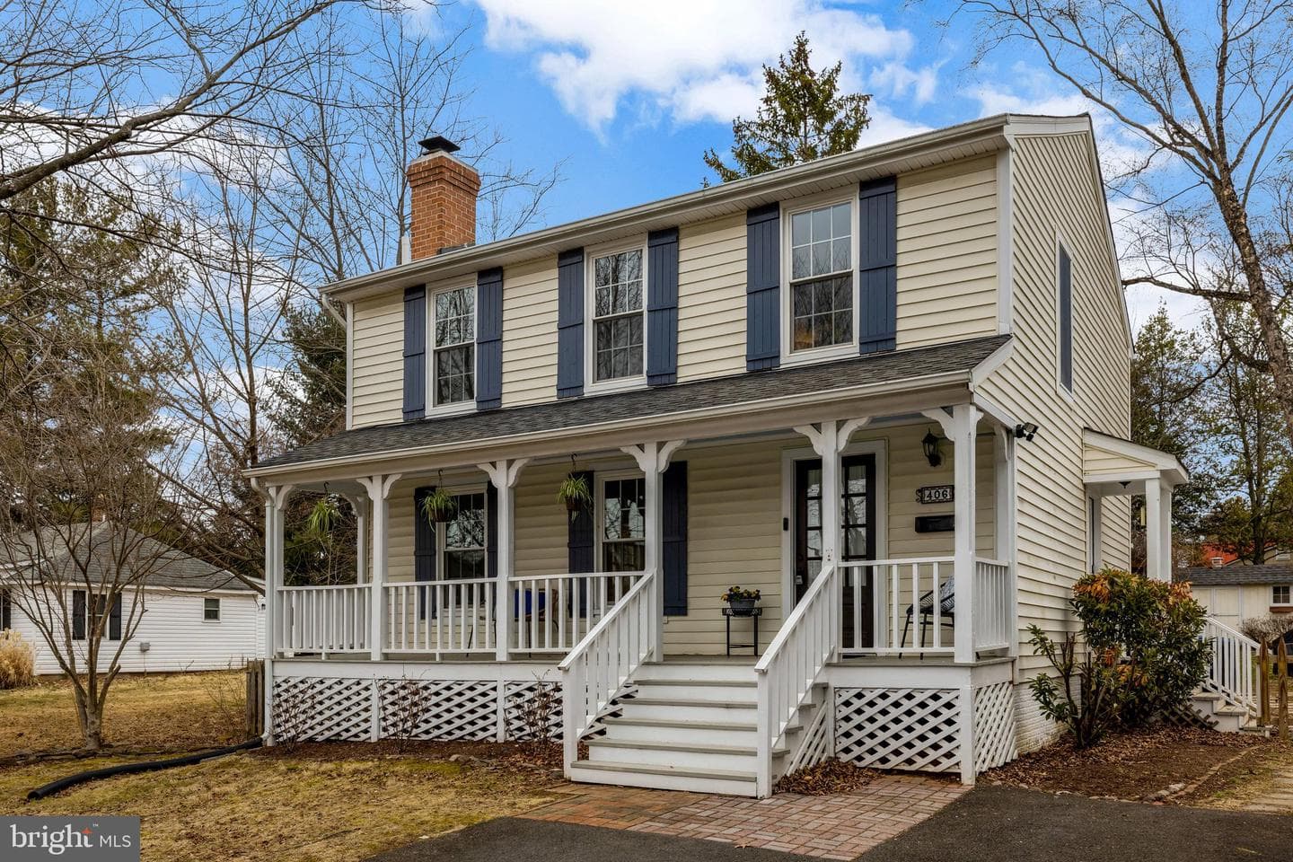 406 Blue Ridge Avenue NE photo 2