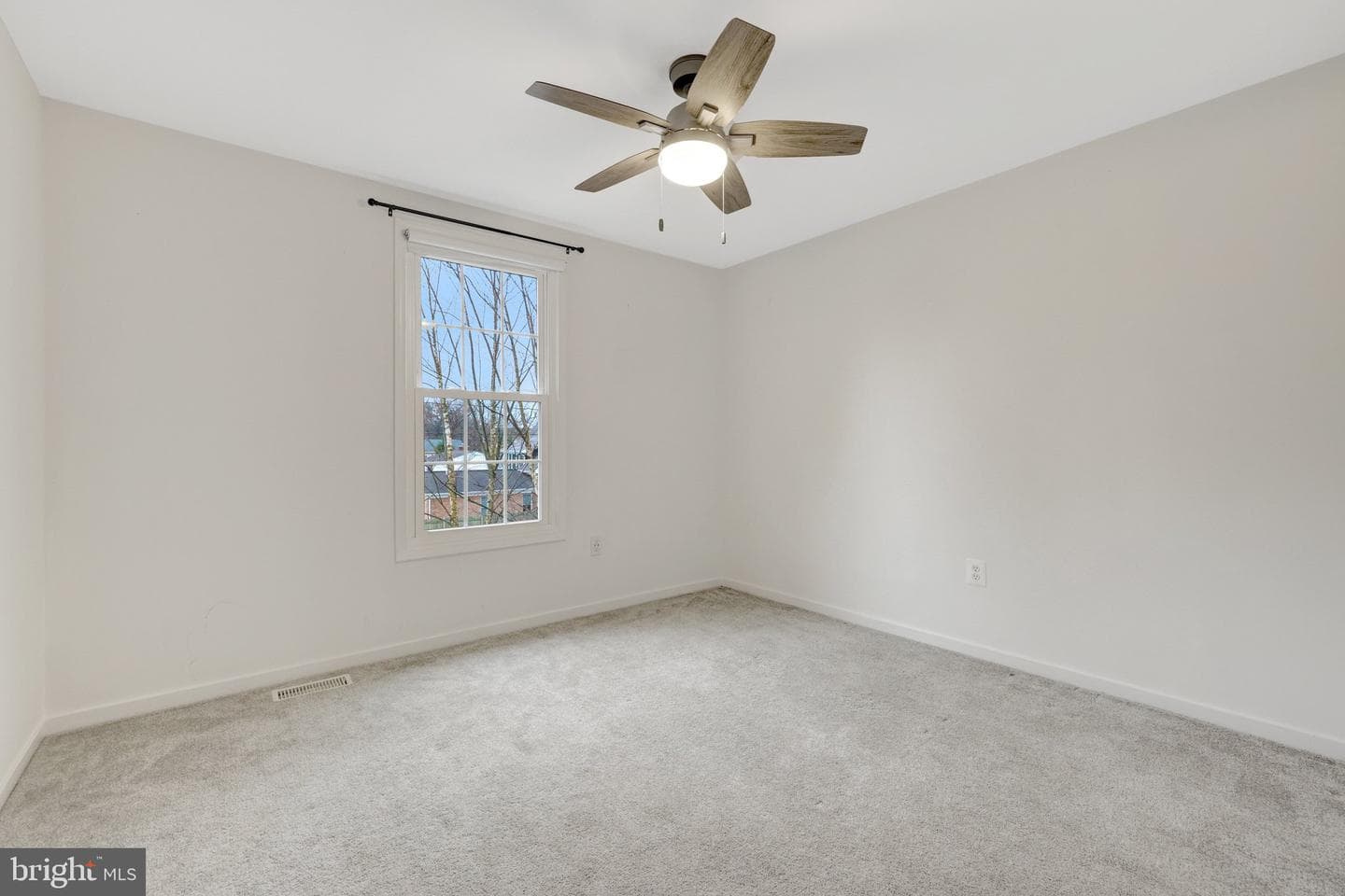 406 Blue Ridge Avenue NE photo 34