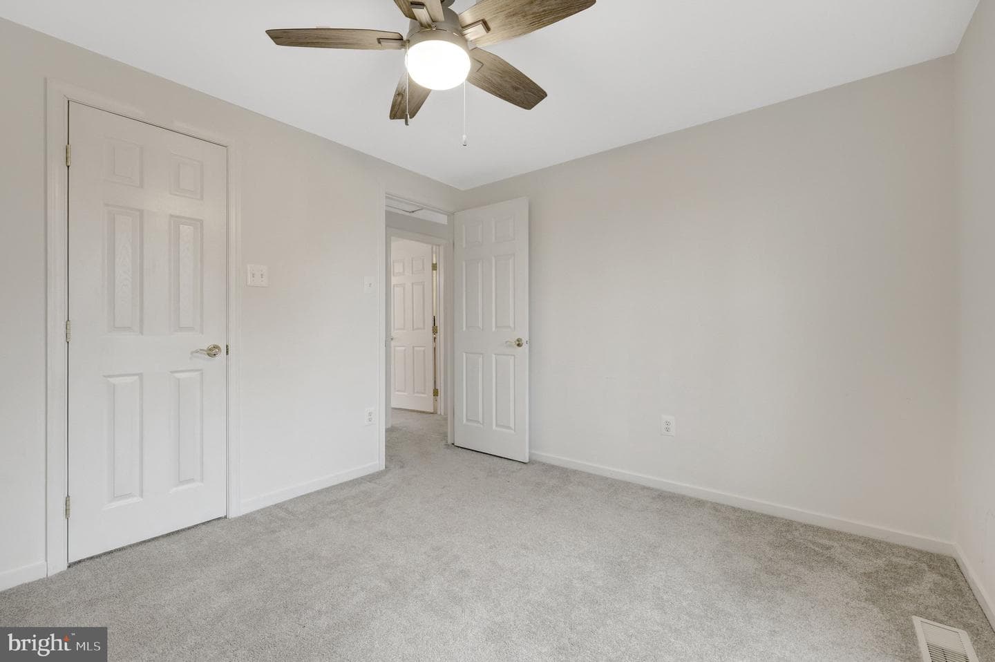 406 Blue Ridge Avenue NE photo 35