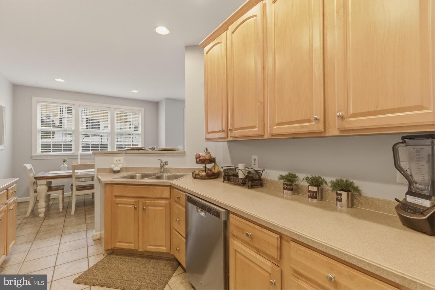 1511 Artillery Terrace NE photo 15