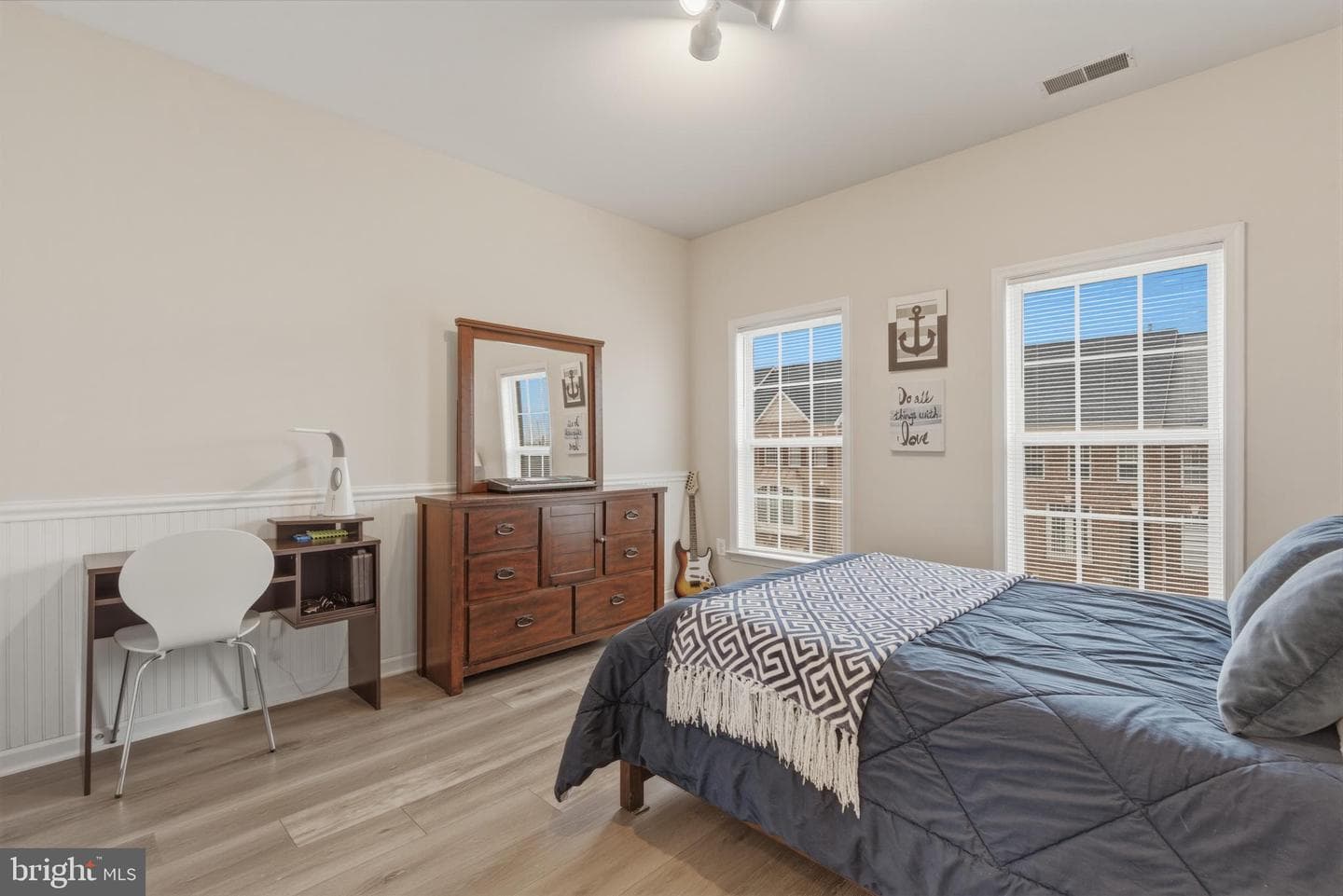 1511 Artillery Terrace NE photo 25