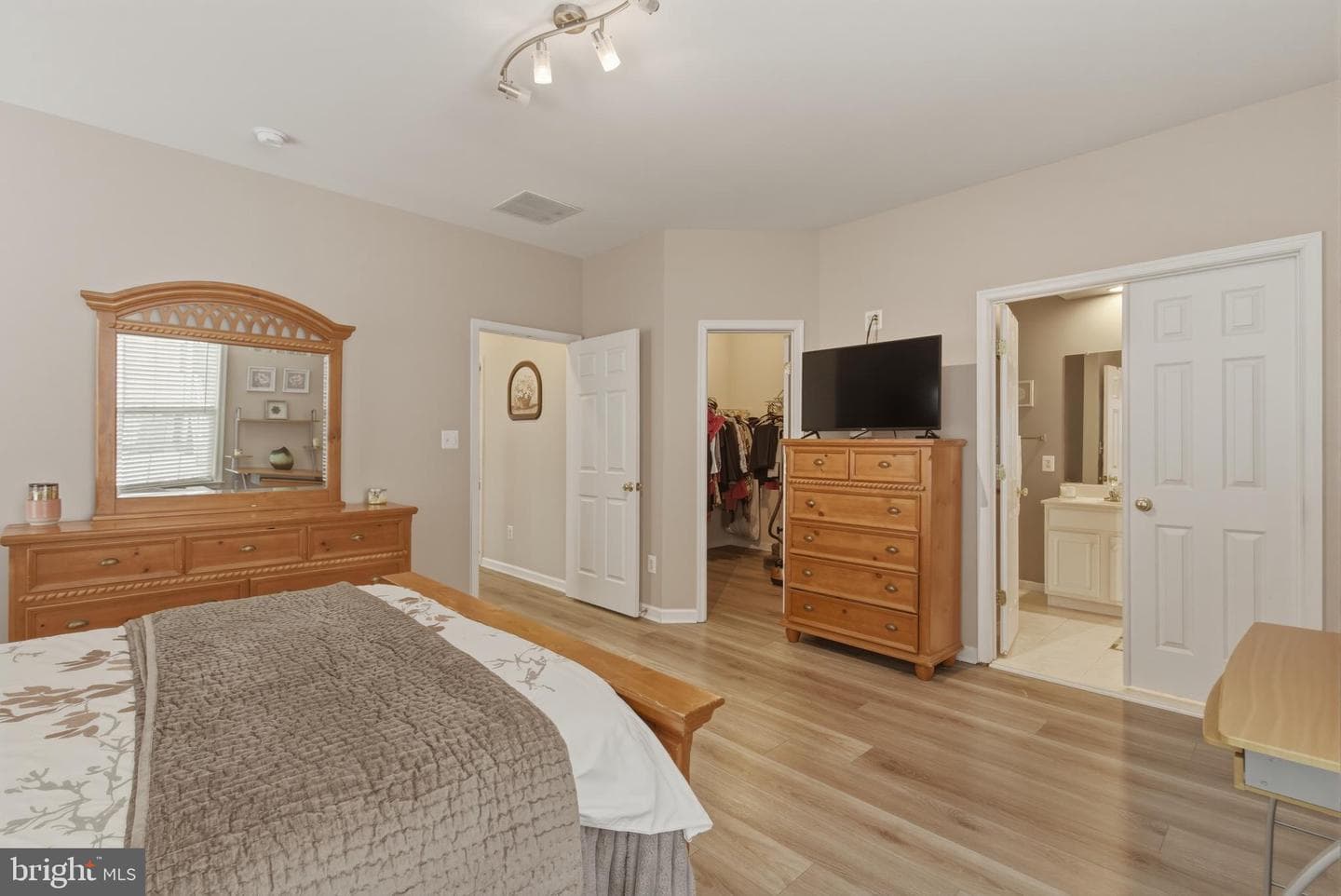 1511 Artillery Terrace NE photo 30