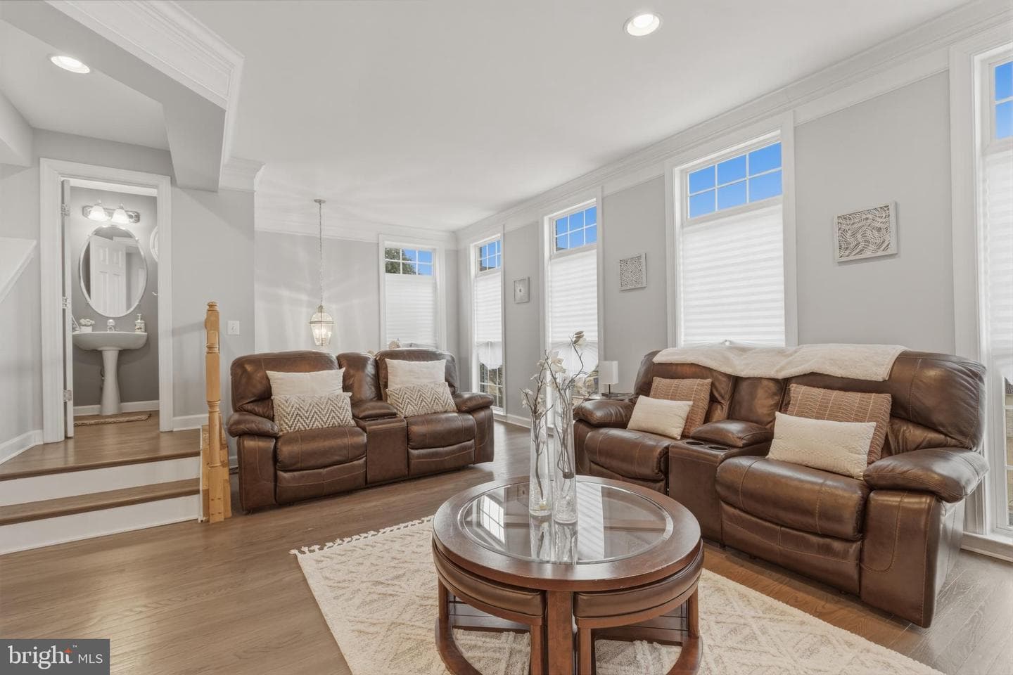 1511 Artillery Terrace NE photo 5