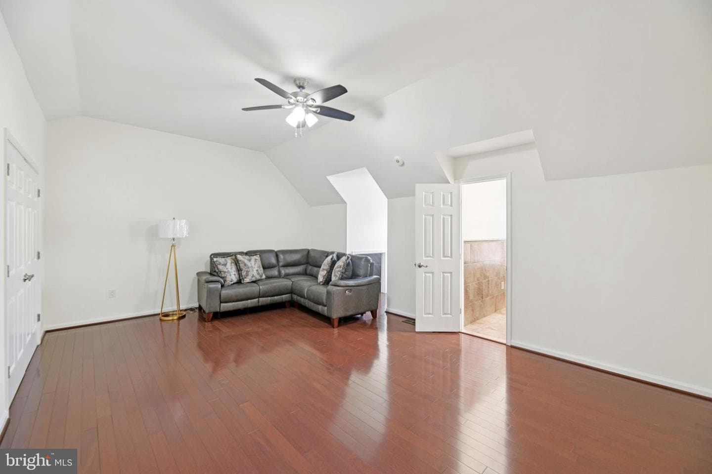 111 Connemara Drive photo 49