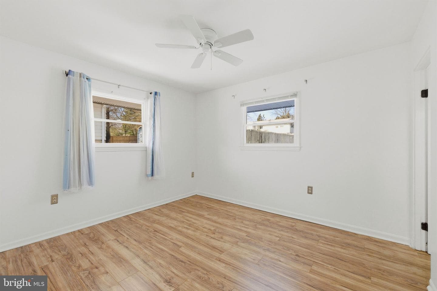 1607 N Brunswick Street photo 17