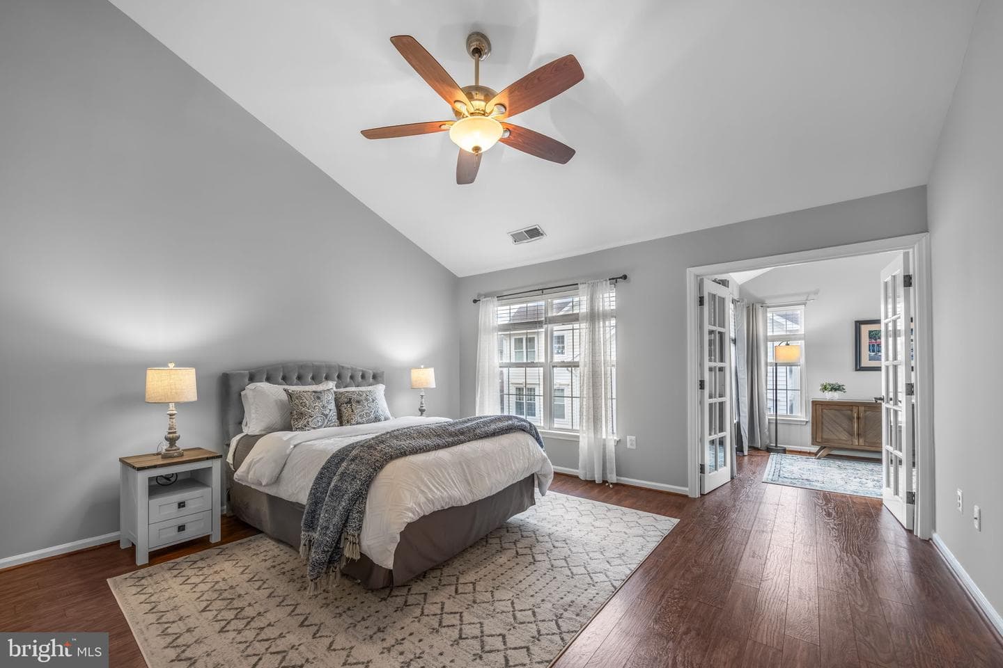 20627 Glenmere Square photo 5
