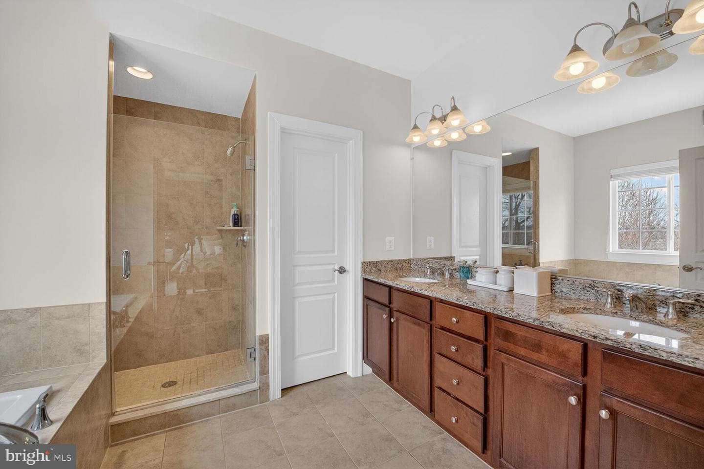 20209 Center Brook Square photo 18