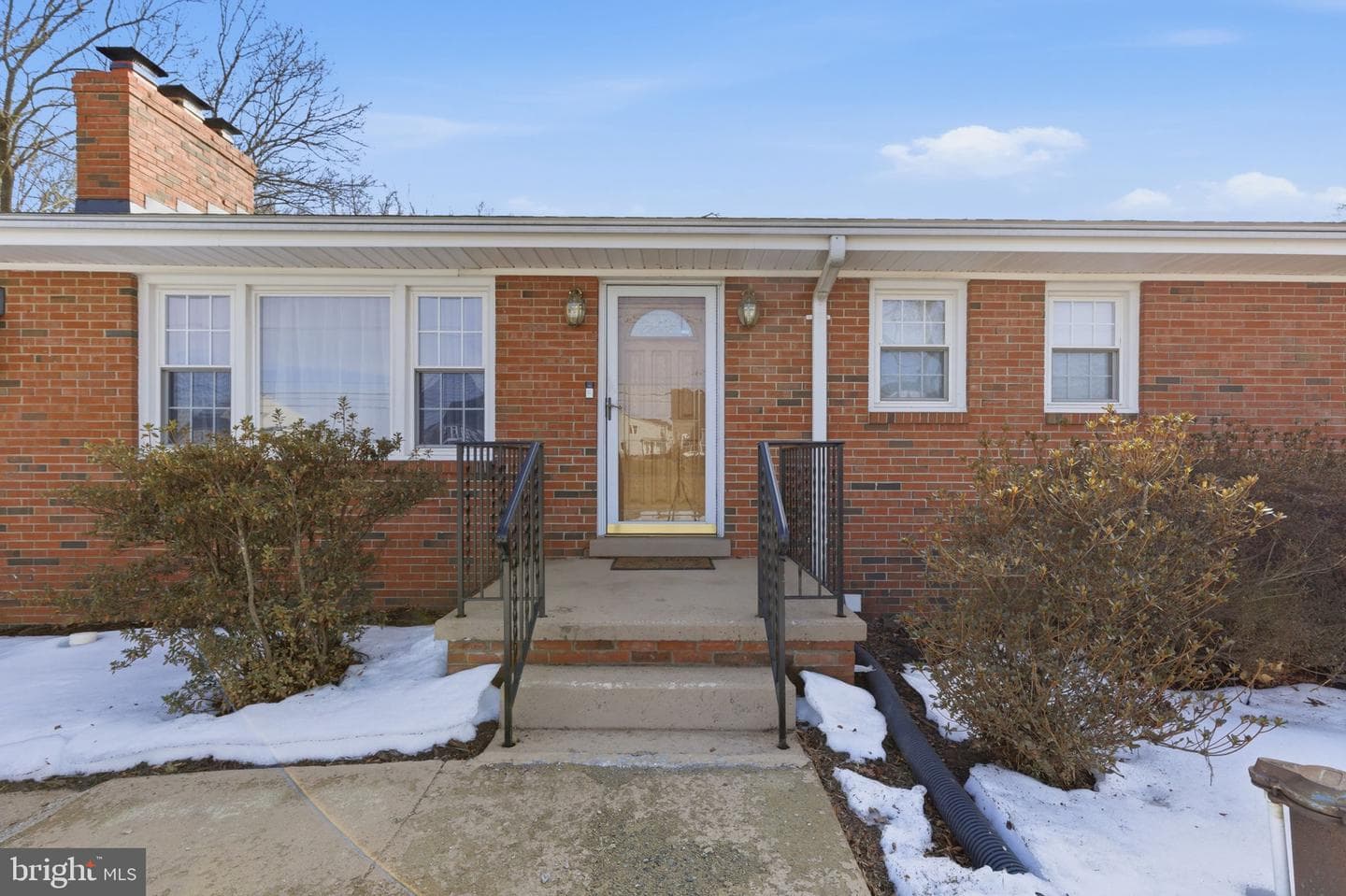 212 Masons Lane SE photo 2
