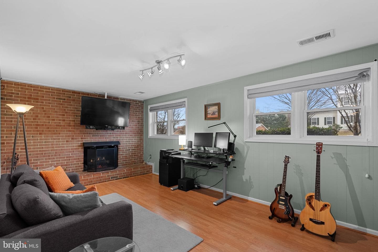 310 Ayrlee Avenue NW photo 40
