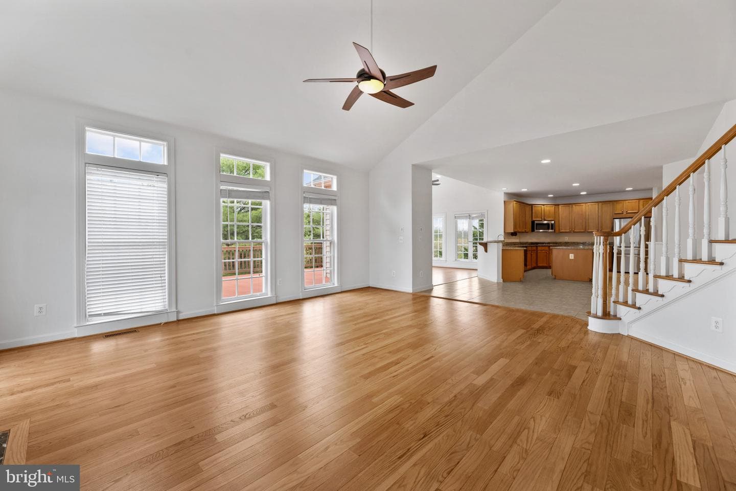 42602 Suny Bay Court photo 11