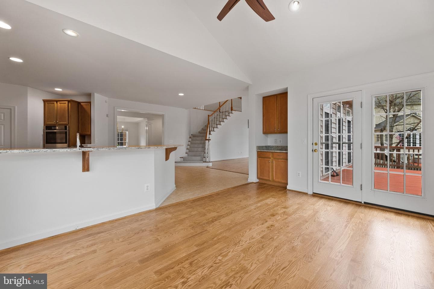 42602 Suny Bay Court photo 12