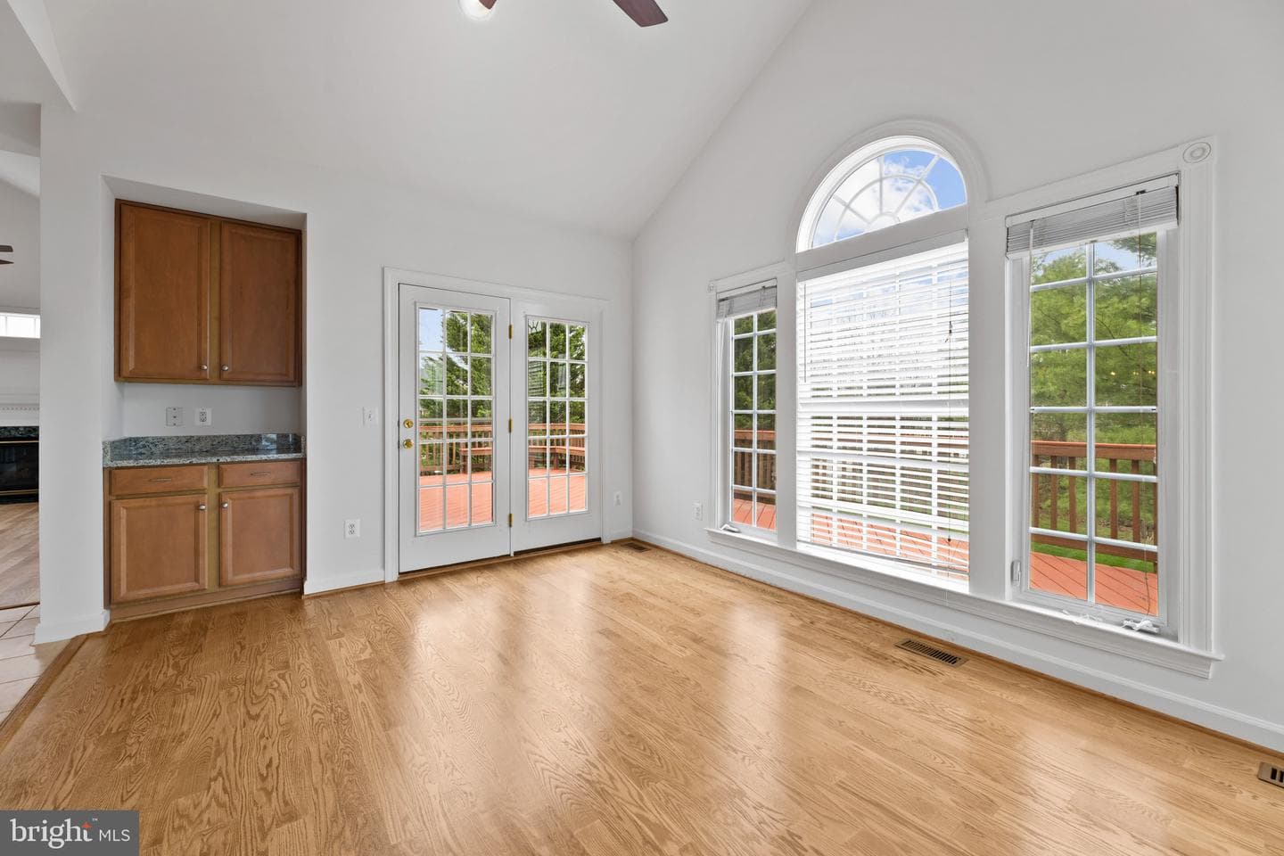 42602 Suny Bay Court photo 13