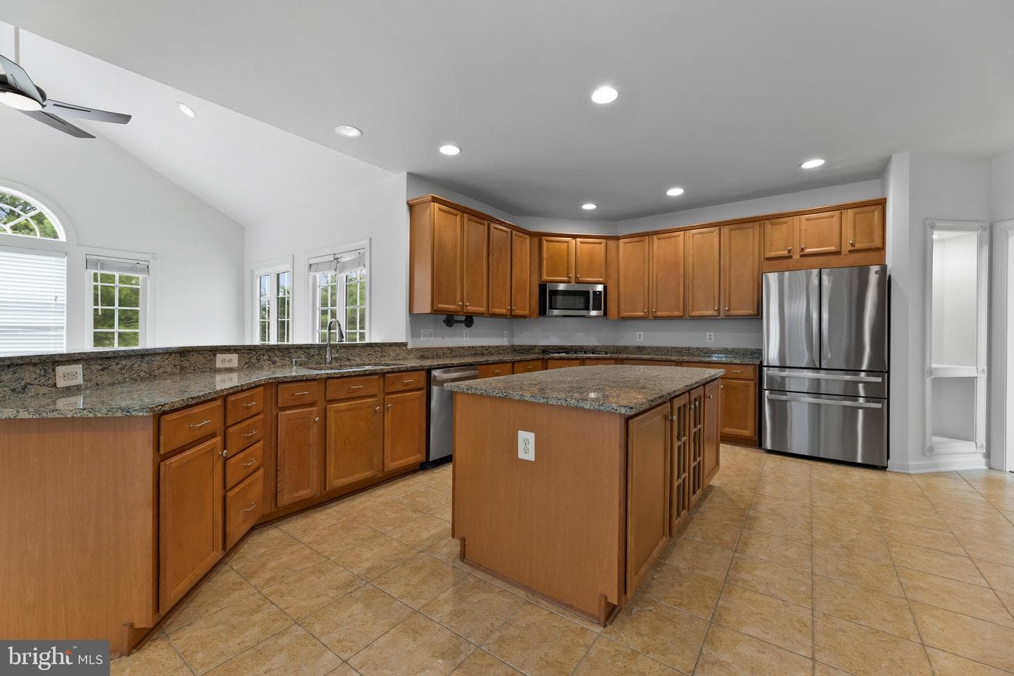 42602 Suny Bay Court photo 17
