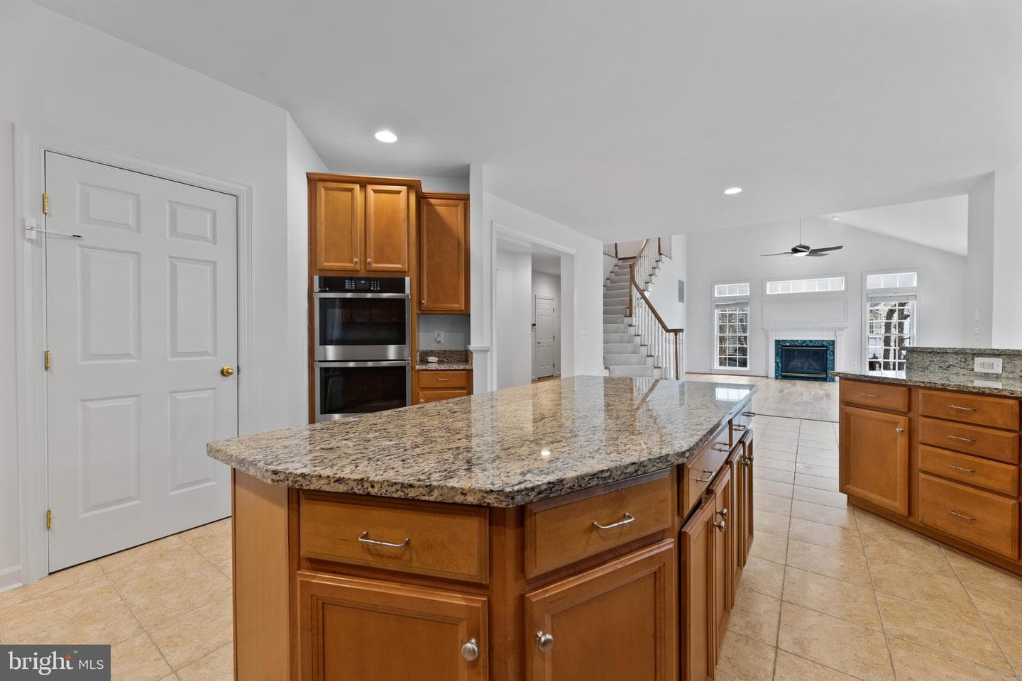 42602 Suny Bay Court photo 18