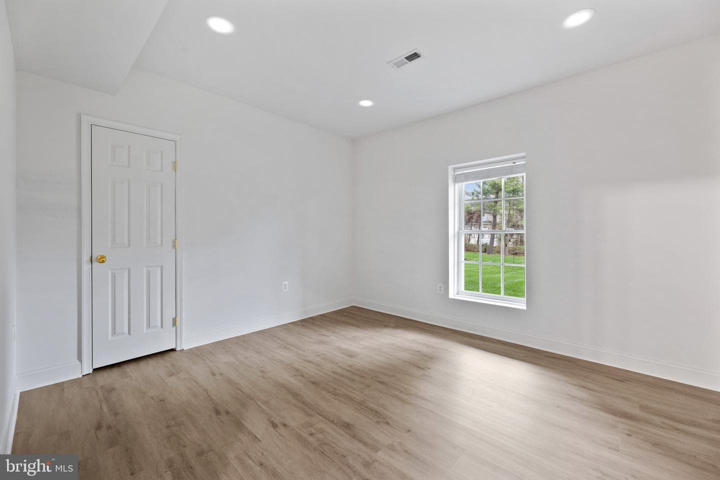 42602 Suny Bay Court photo 20