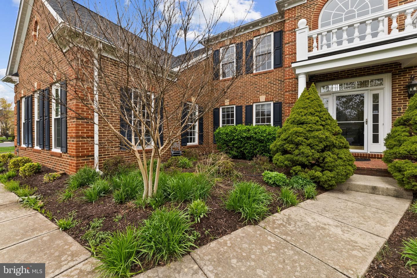 42602 Suny Bay Court photo 3