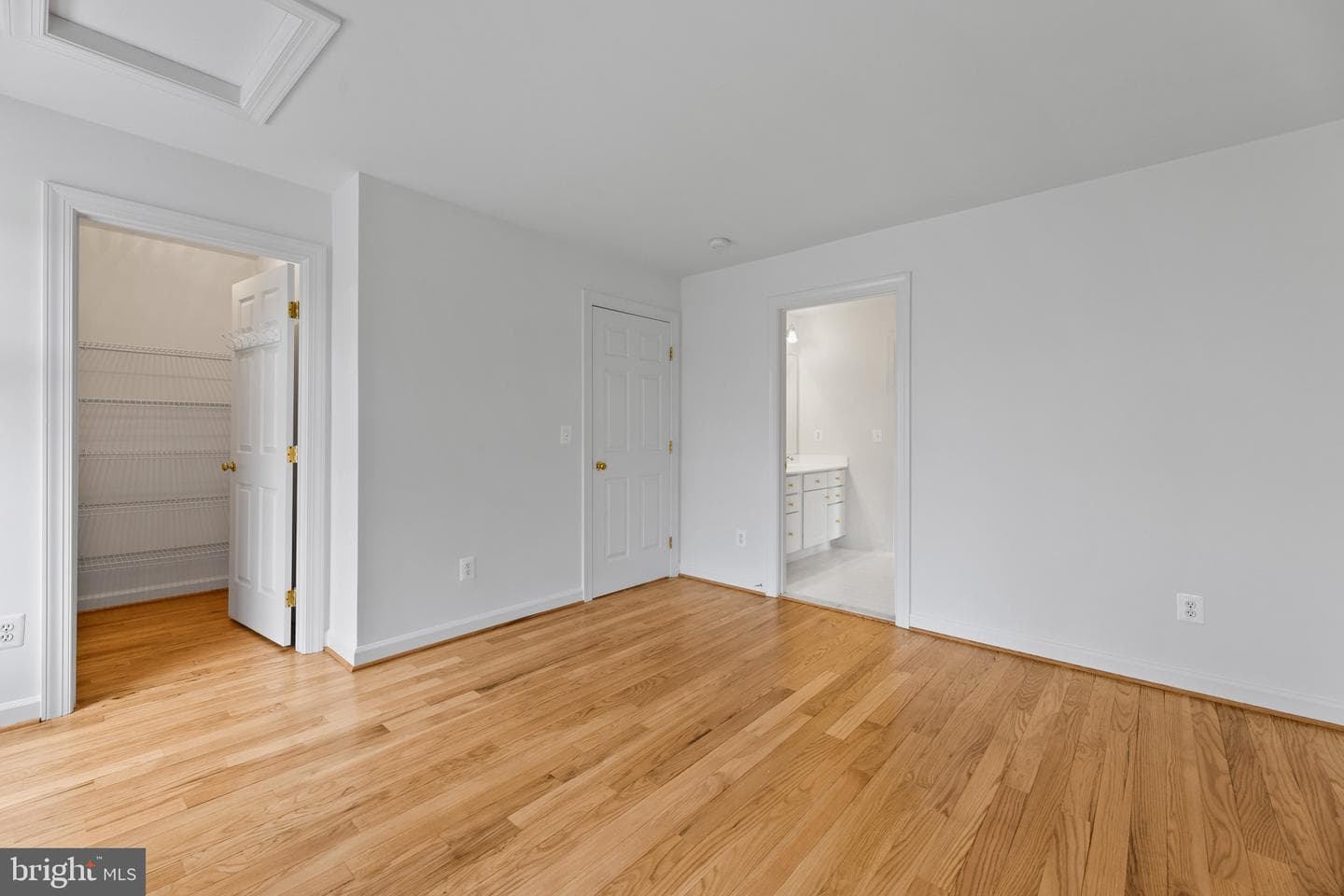 42602 Suny Bay Court photo 31