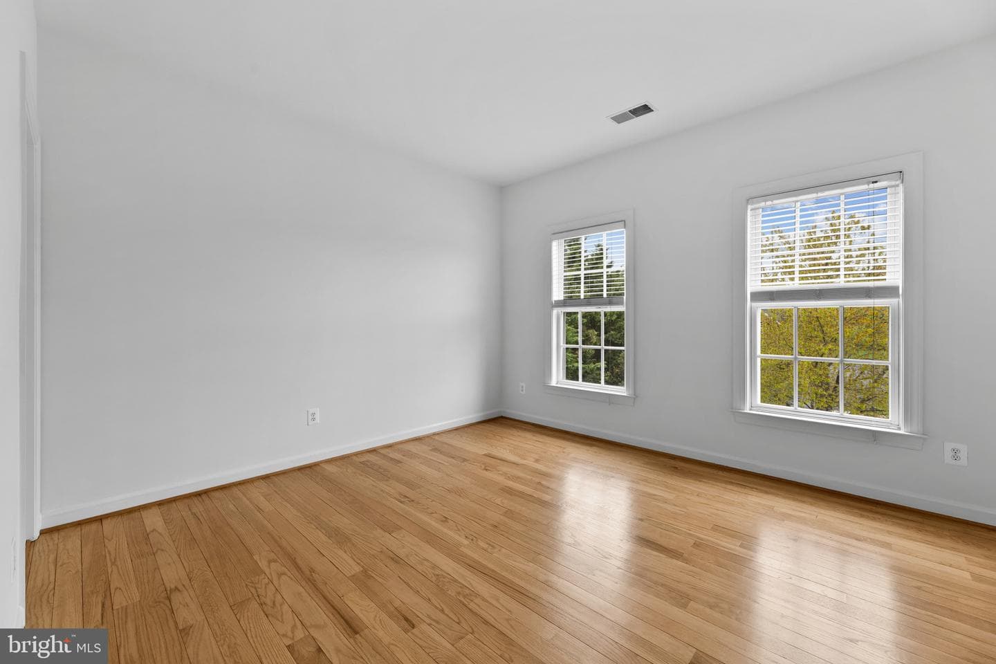 42602 Suny Bay Court photo 36