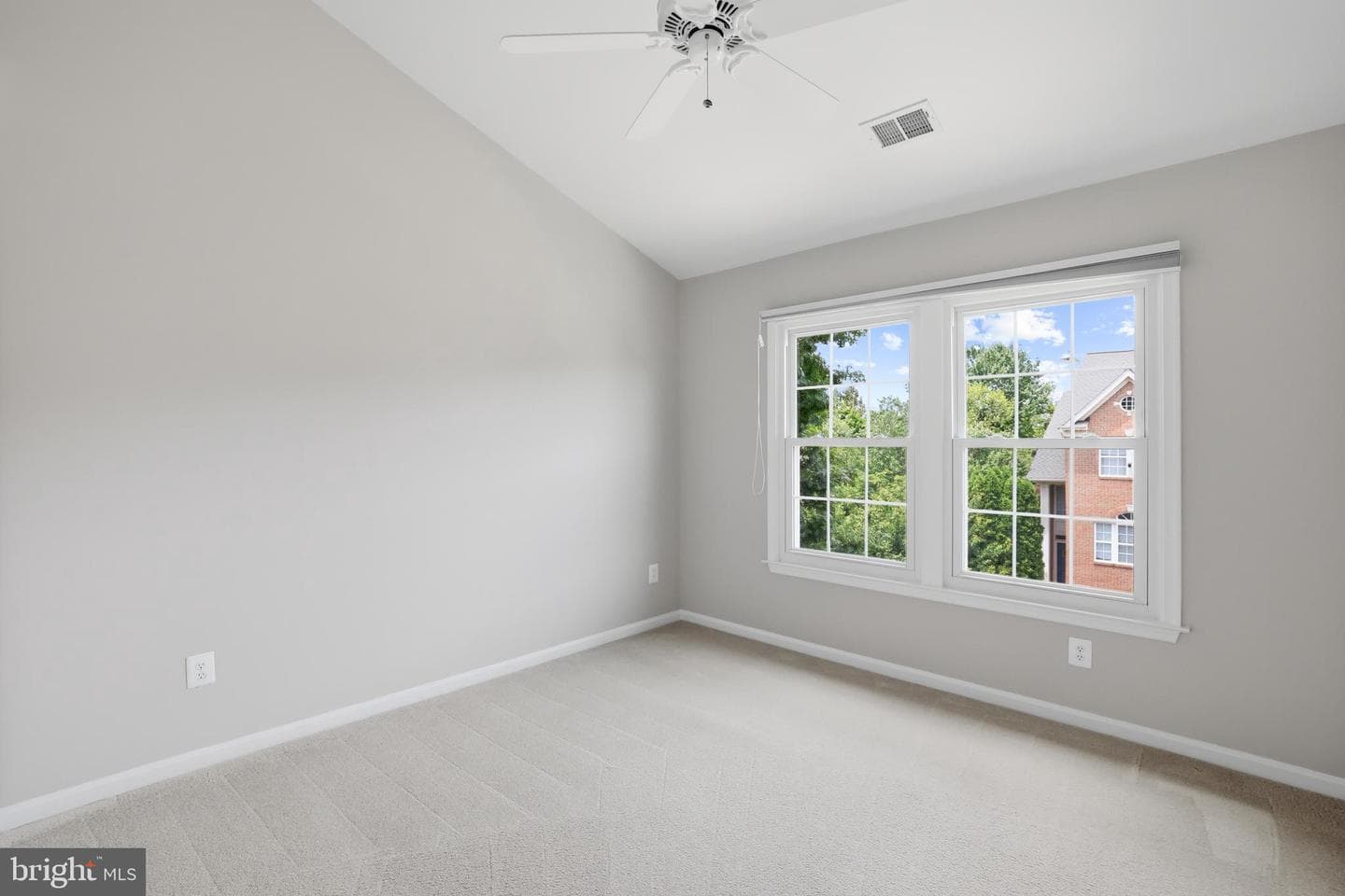 46131 Aisquith Terrace photo 28