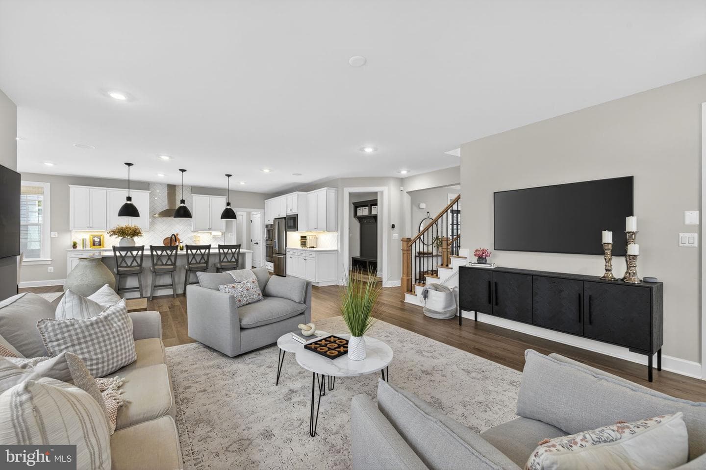 41249 Bloomfield Hills Court photo 4