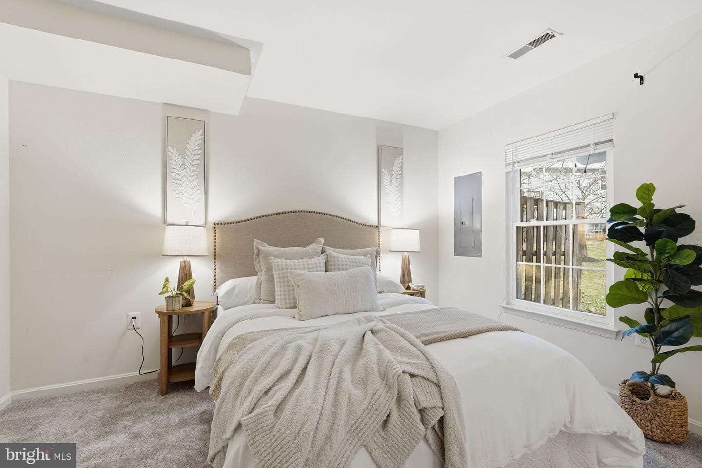 22987 Fontwell Square photo 16