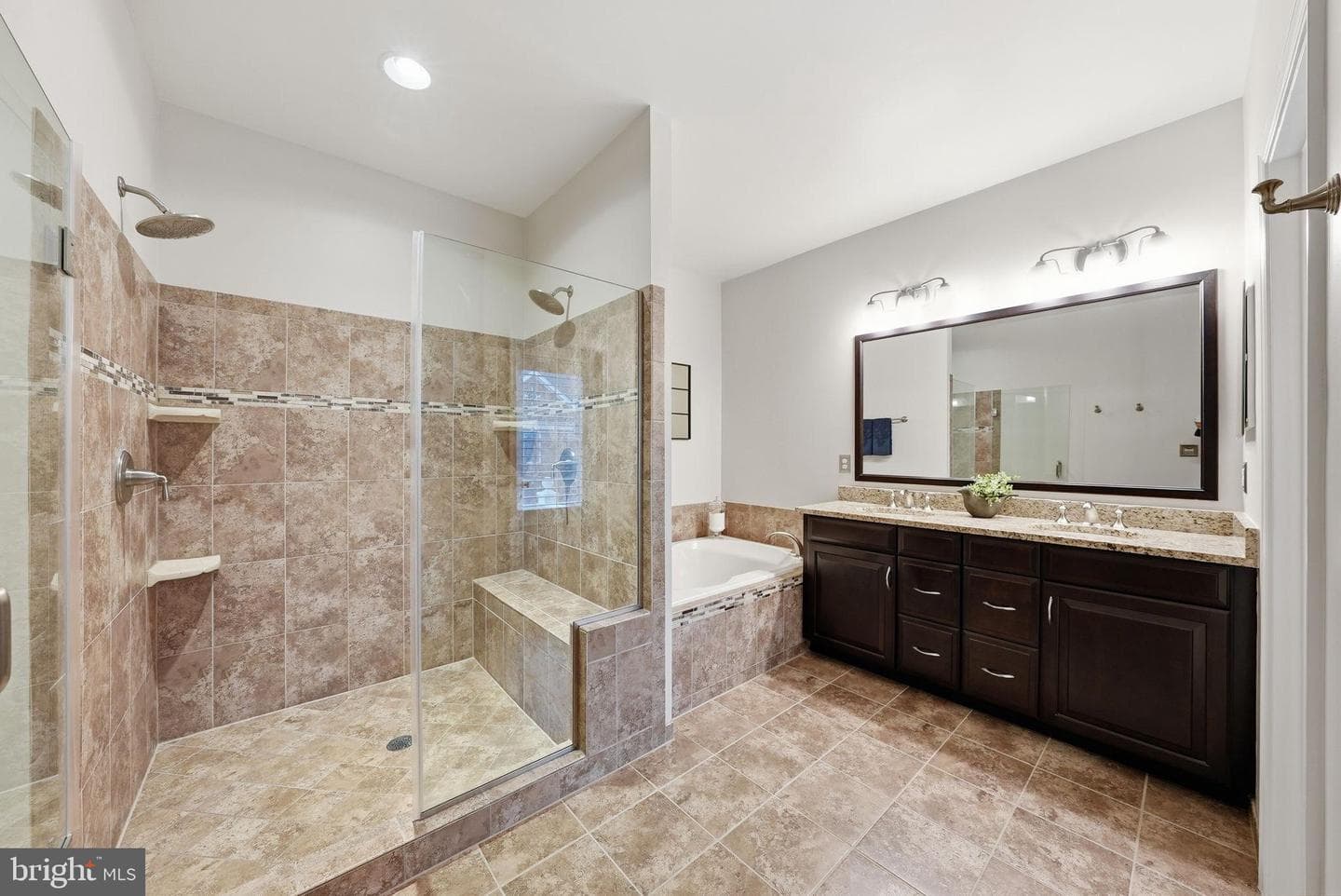 22537 Willington Square photo 29