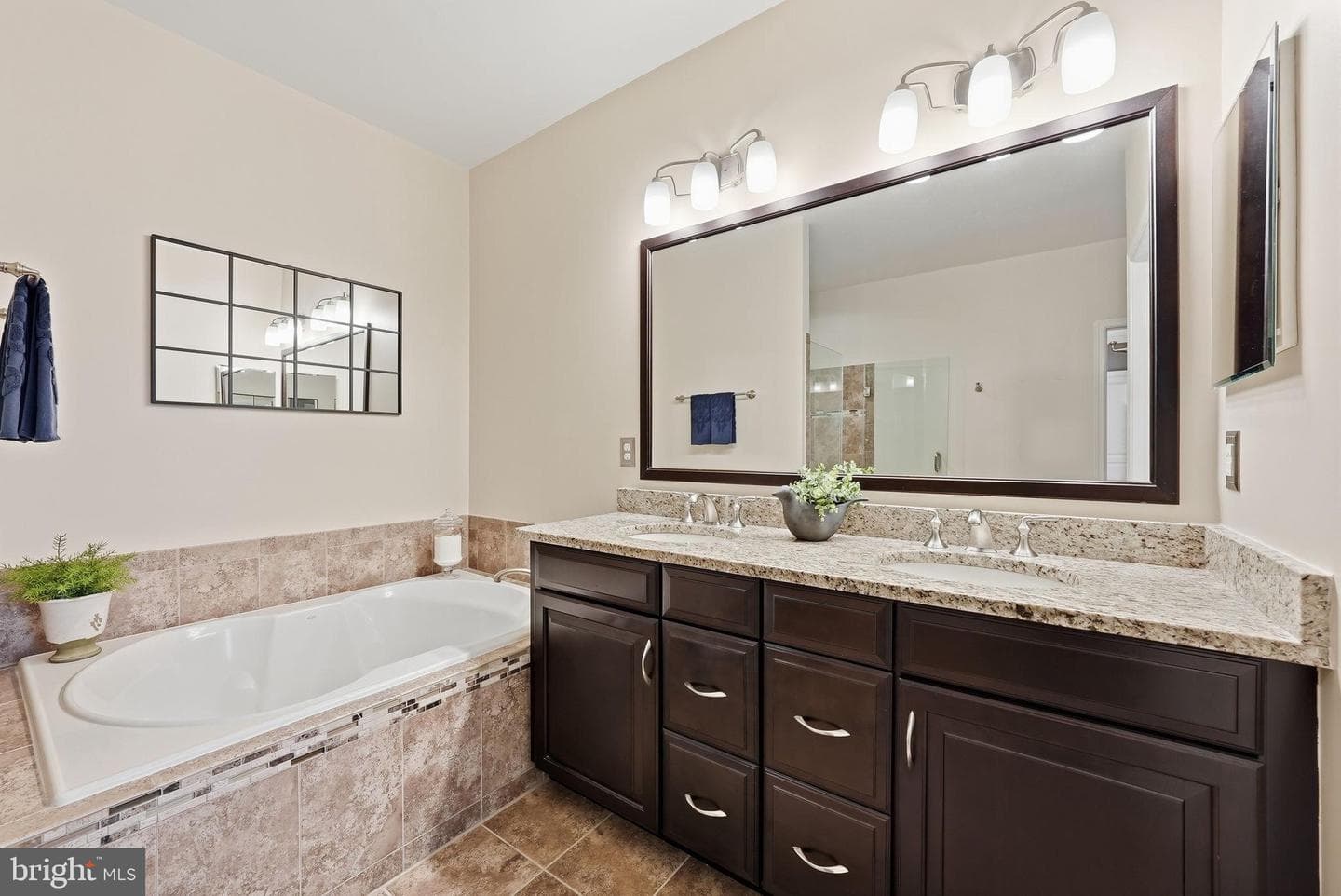 22537 Willington Square photo 30