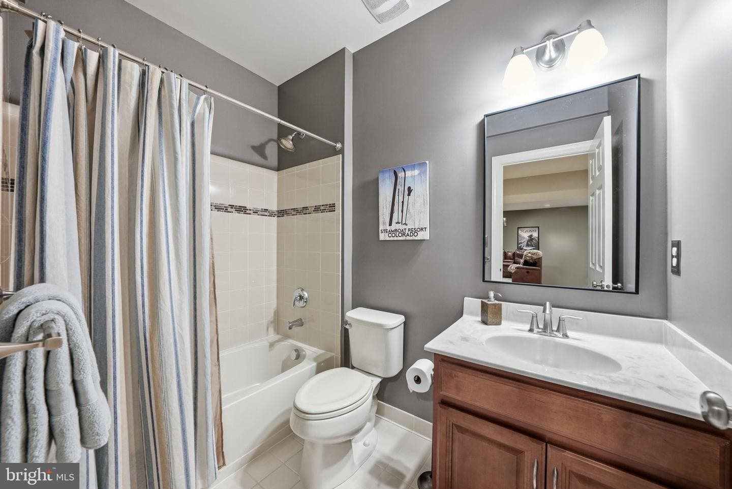 22537 Willington Square photo 47