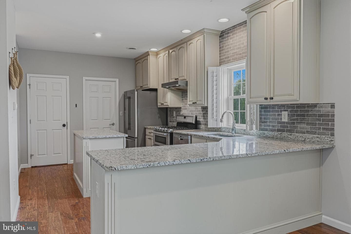 40923 Browns Lane photo 9