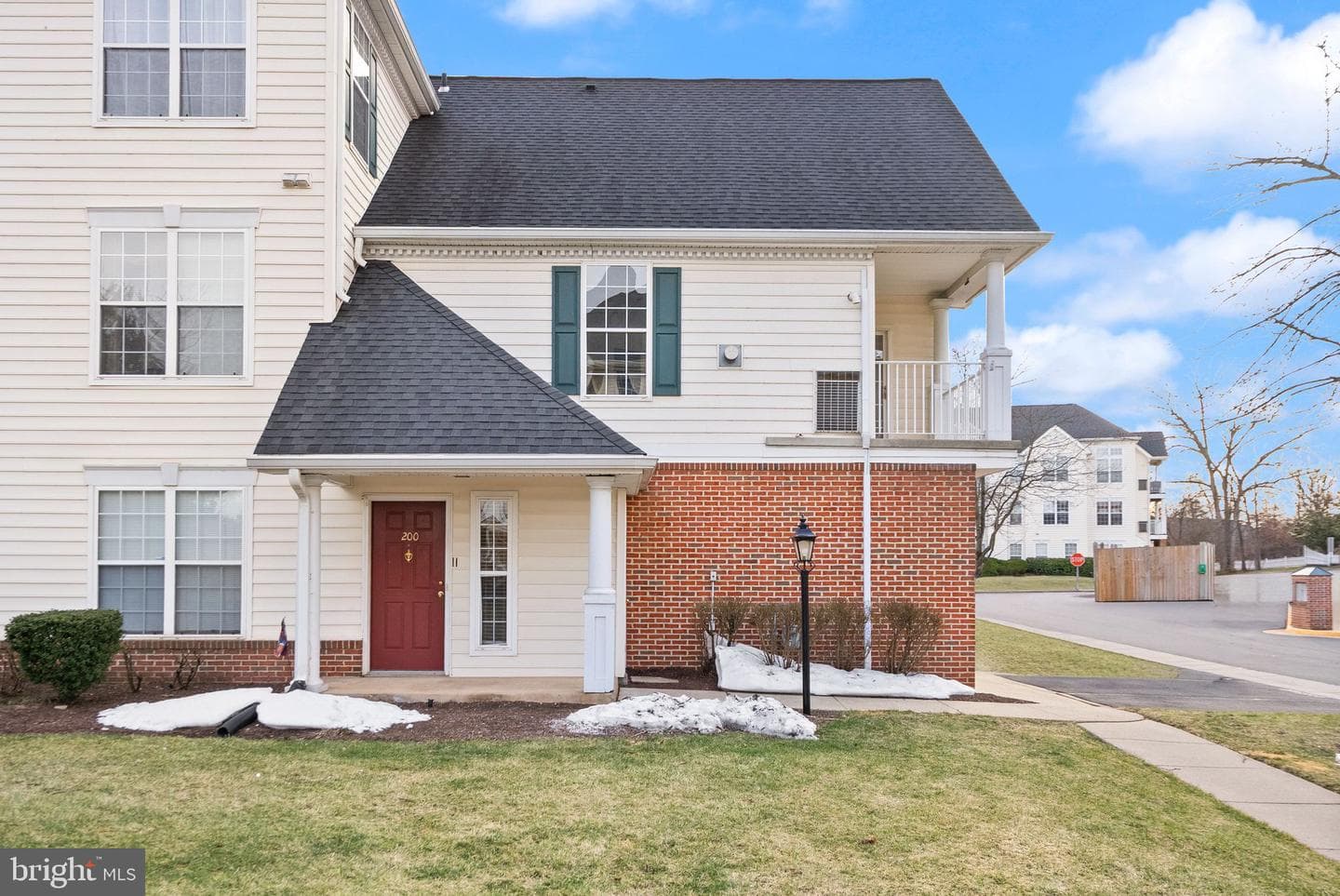 25240 Lake Shore Square #200