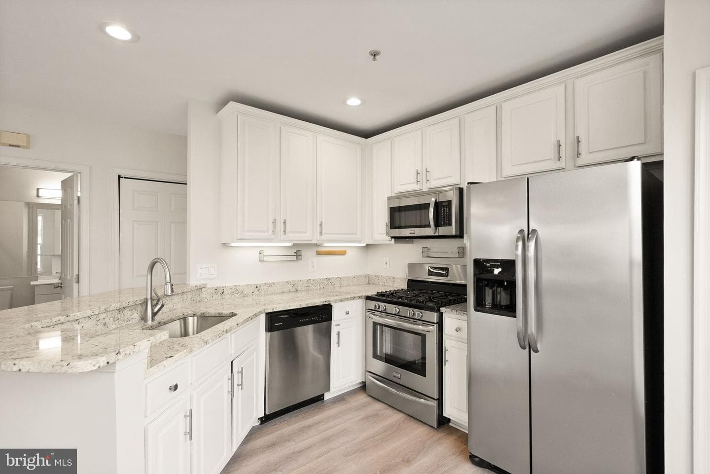 25240 Lake Shore Square #200 photo 14