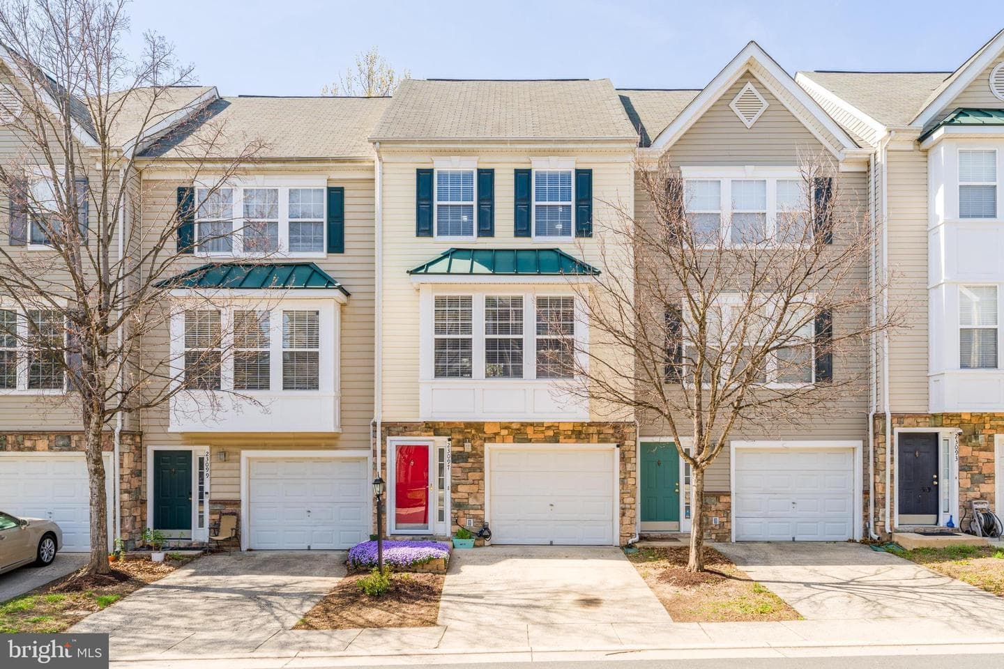 23097 Fontwell Square