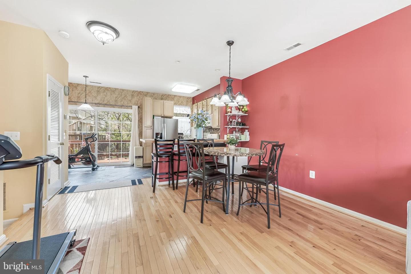 23097 Fontwell Square photo 12