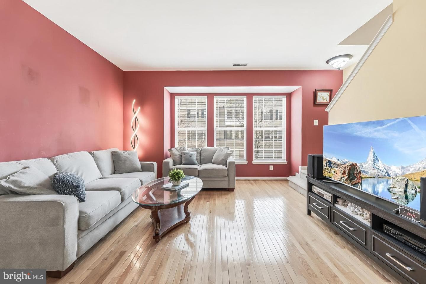 23097 Fontwell Square photo 17