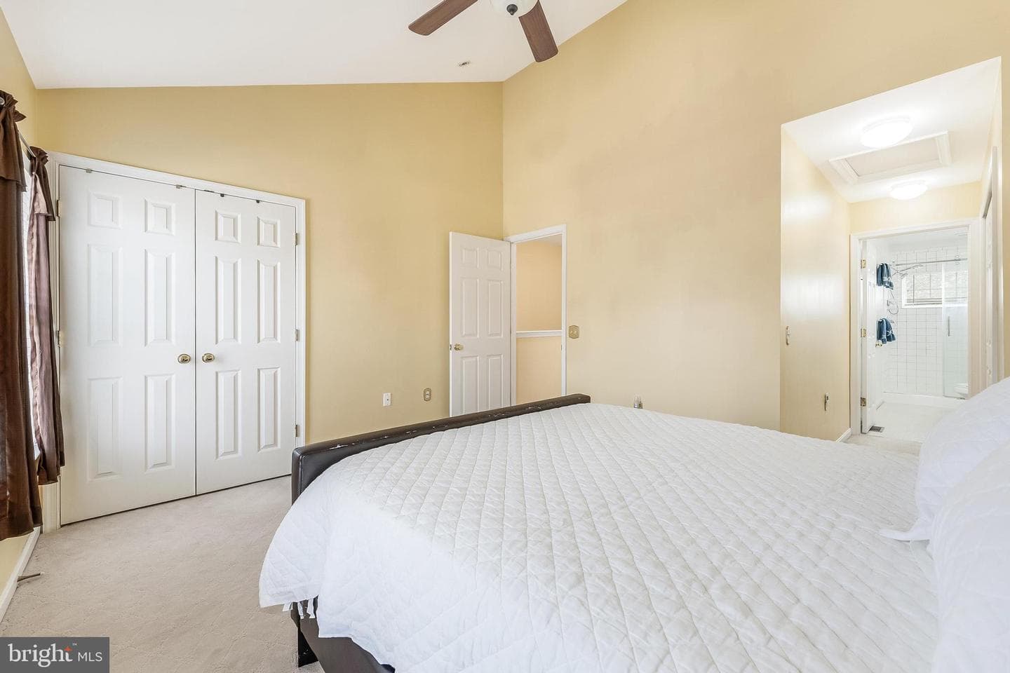 23097 Fontwell Square photo 19