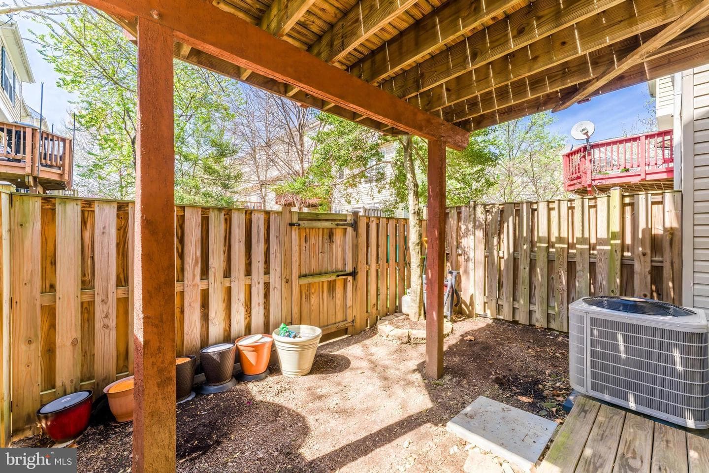 23097 Fontwell Square photo 39