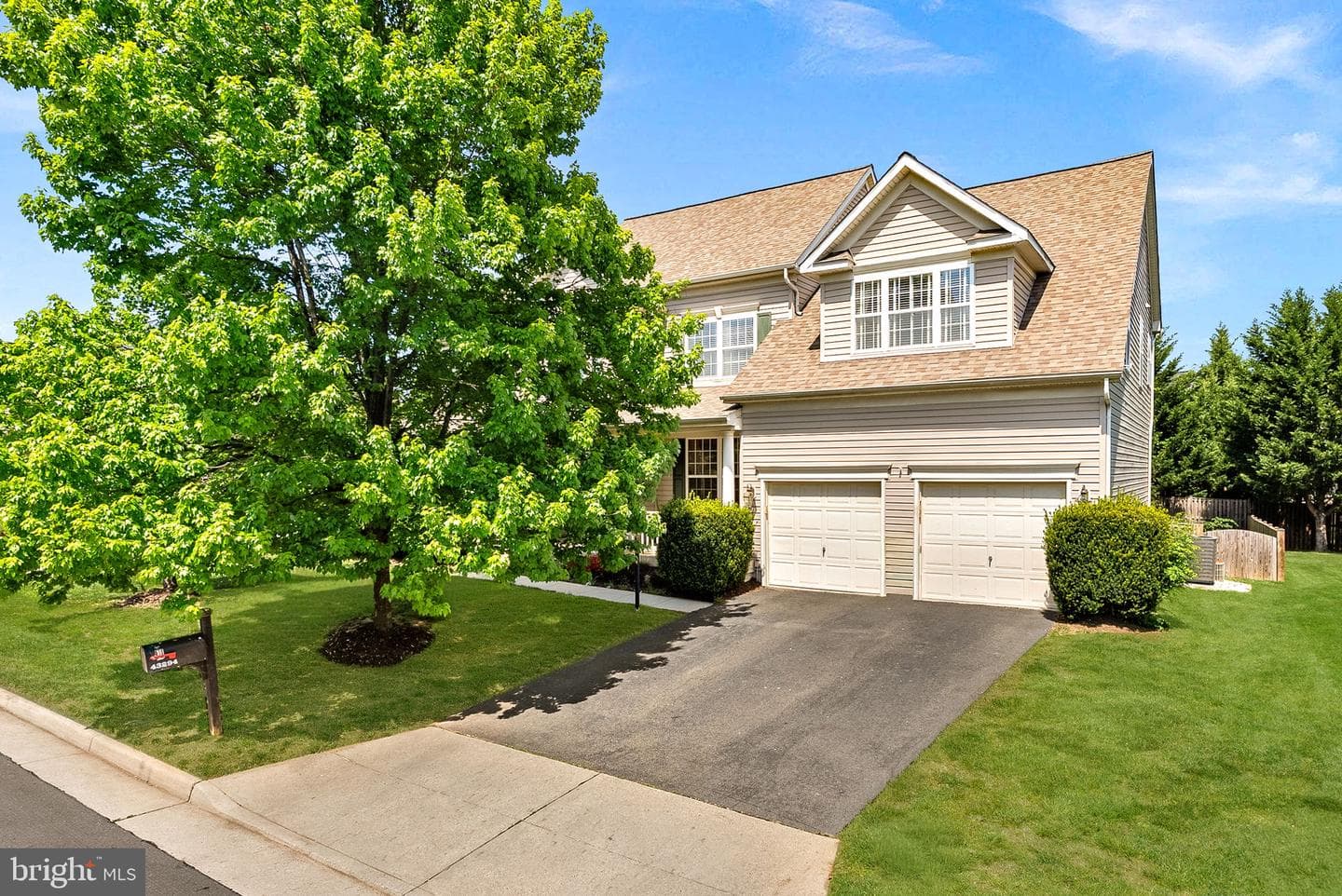 43294 Rachelle Ann Court photo 3