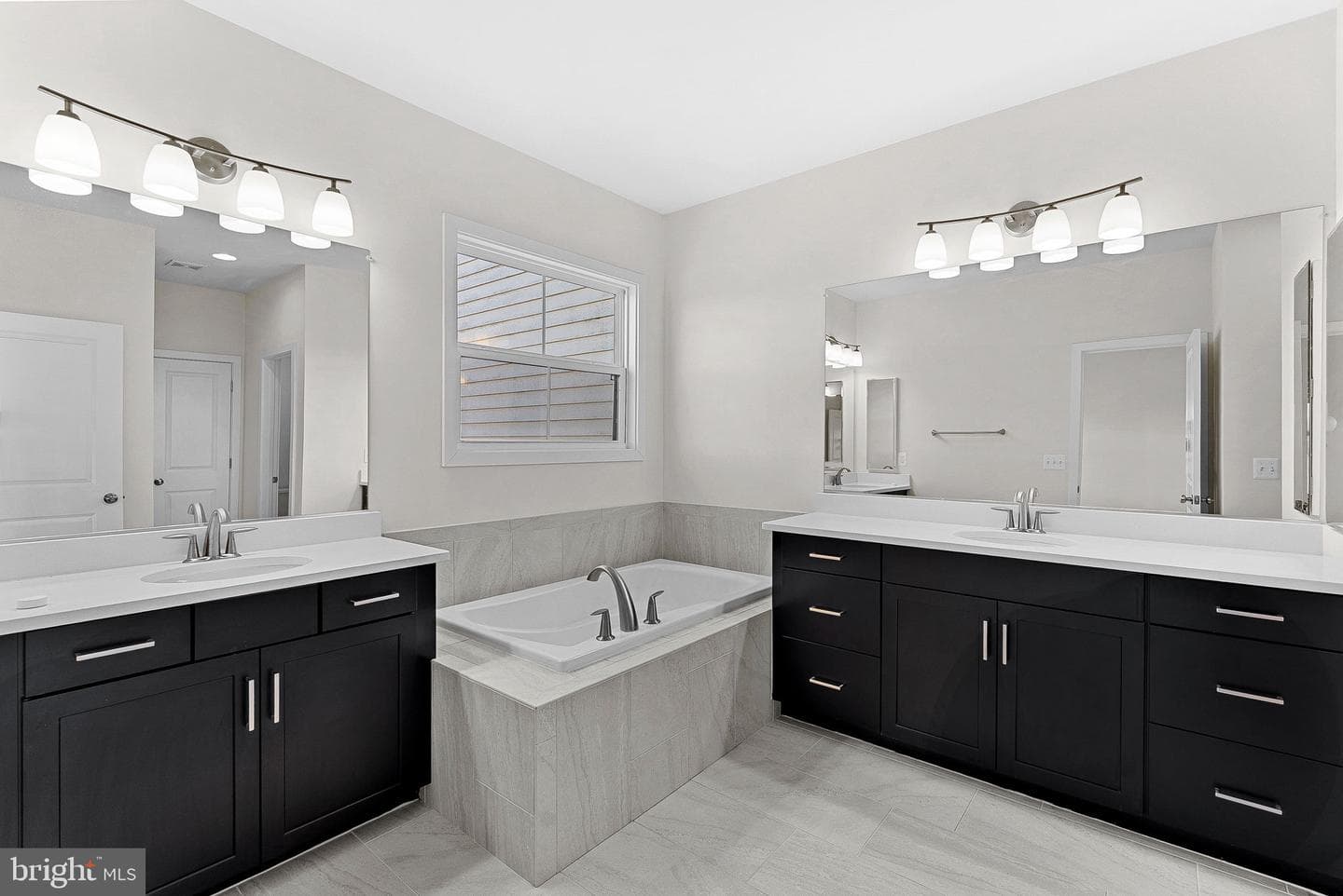 23104 Sullivans Cove Square photo 24
