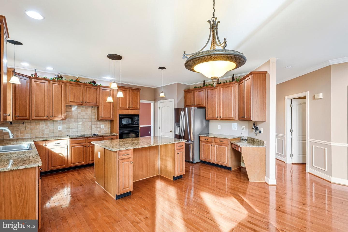 17485 White Gate Place photo 35