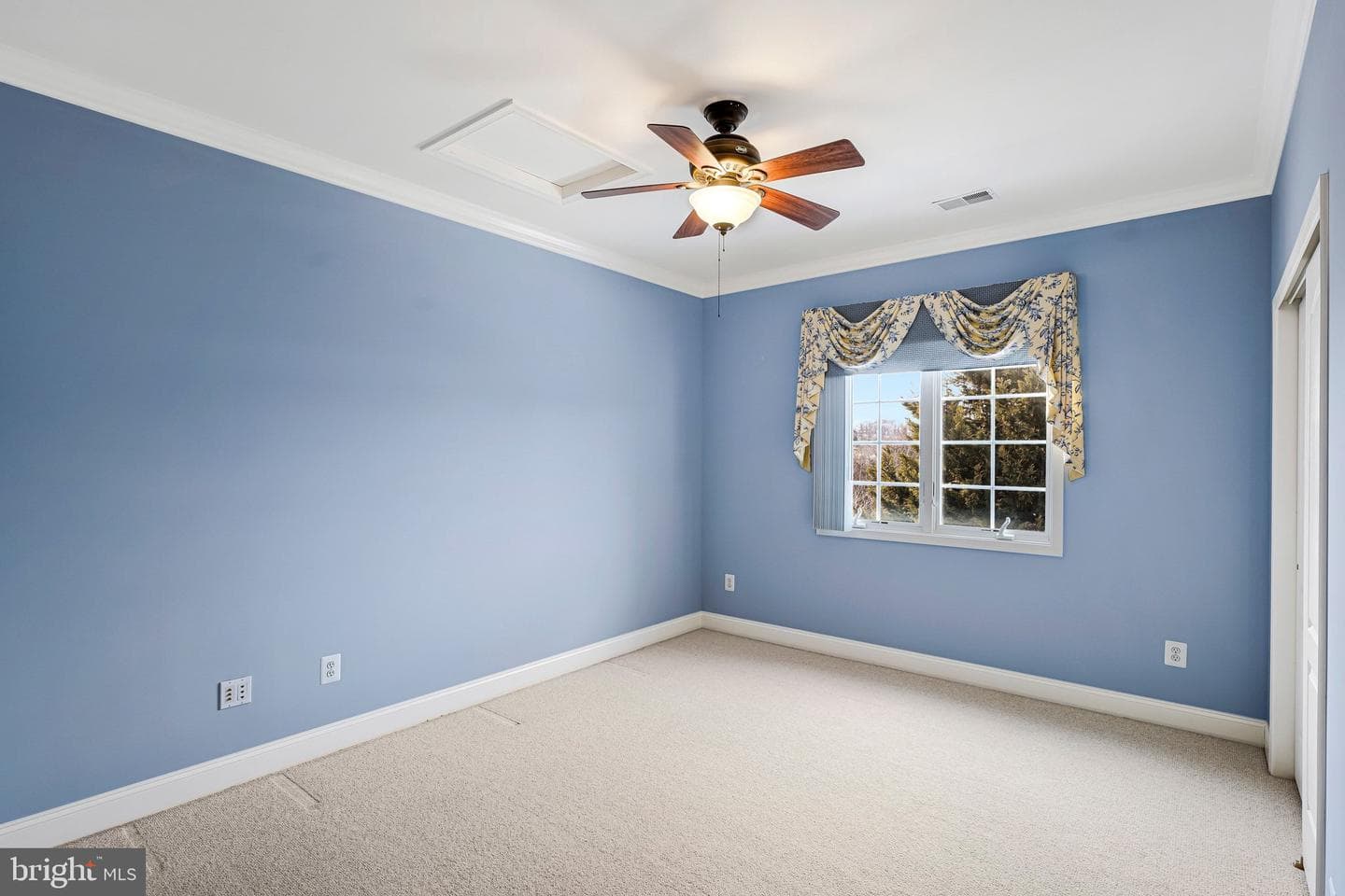 17485 White Gate Place photo 60