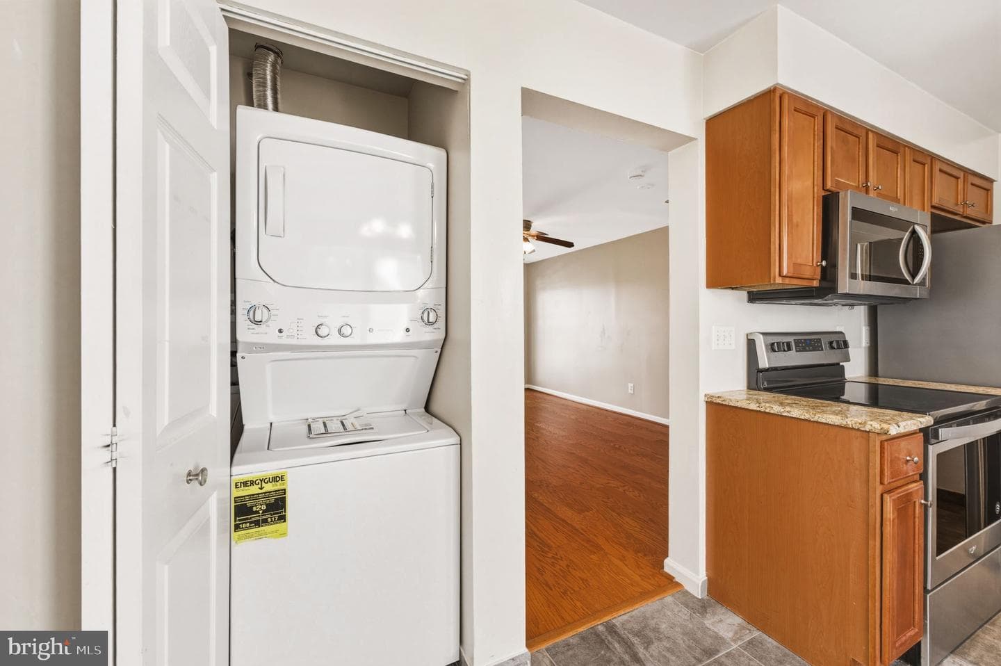2 Providence Square photo 14